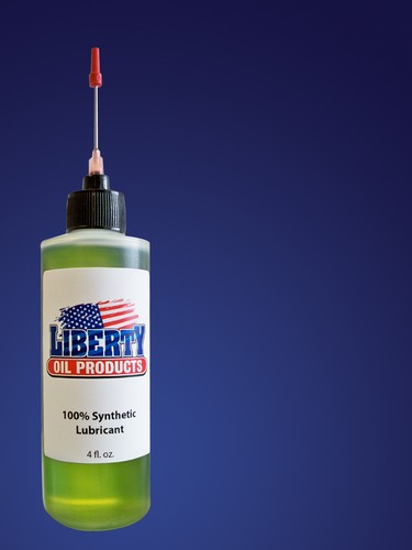 Synthetic oil for lubricating - synthetic,